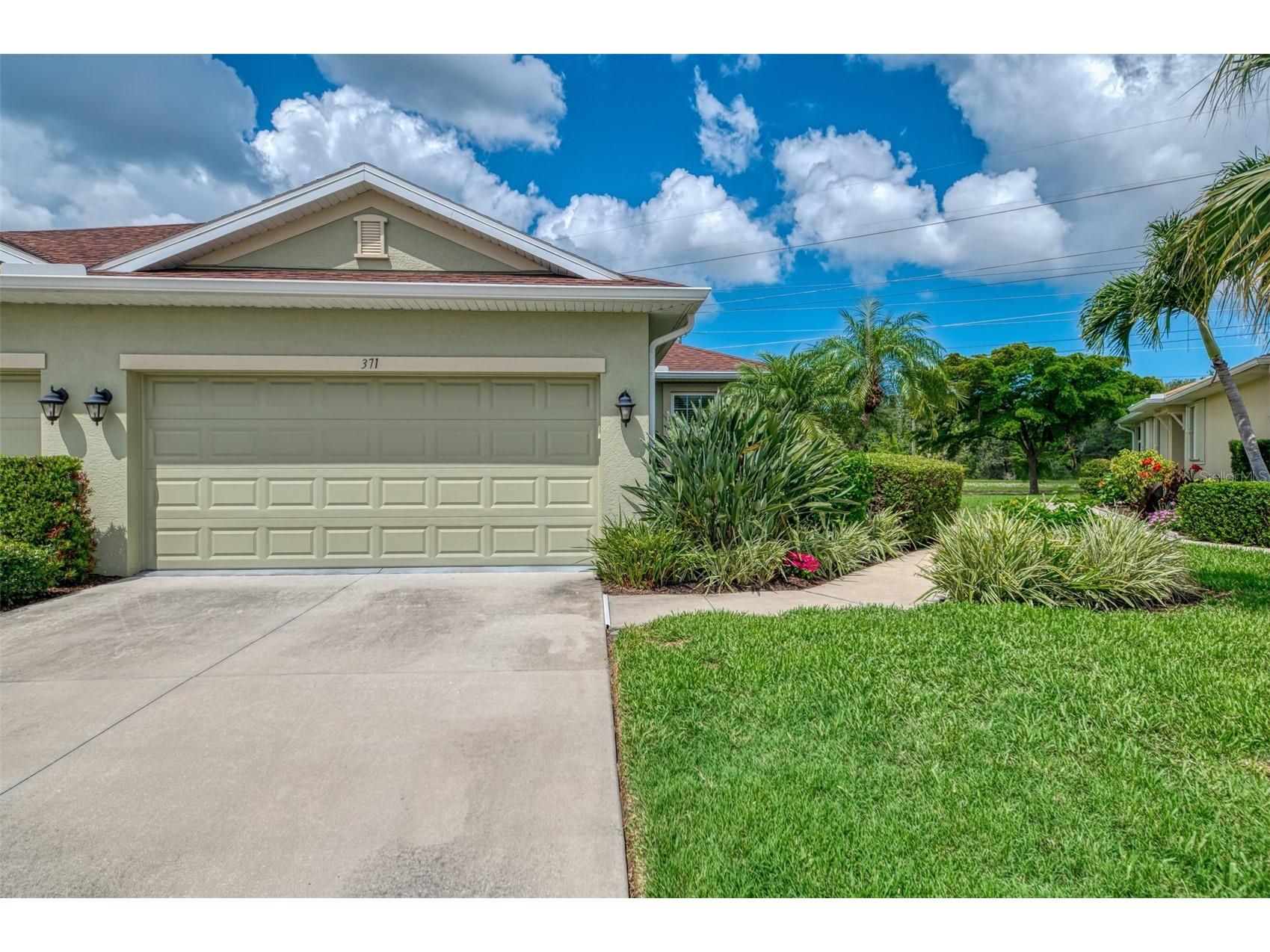 371 Capulet Drive Venice FL 34292 N6142114 image1