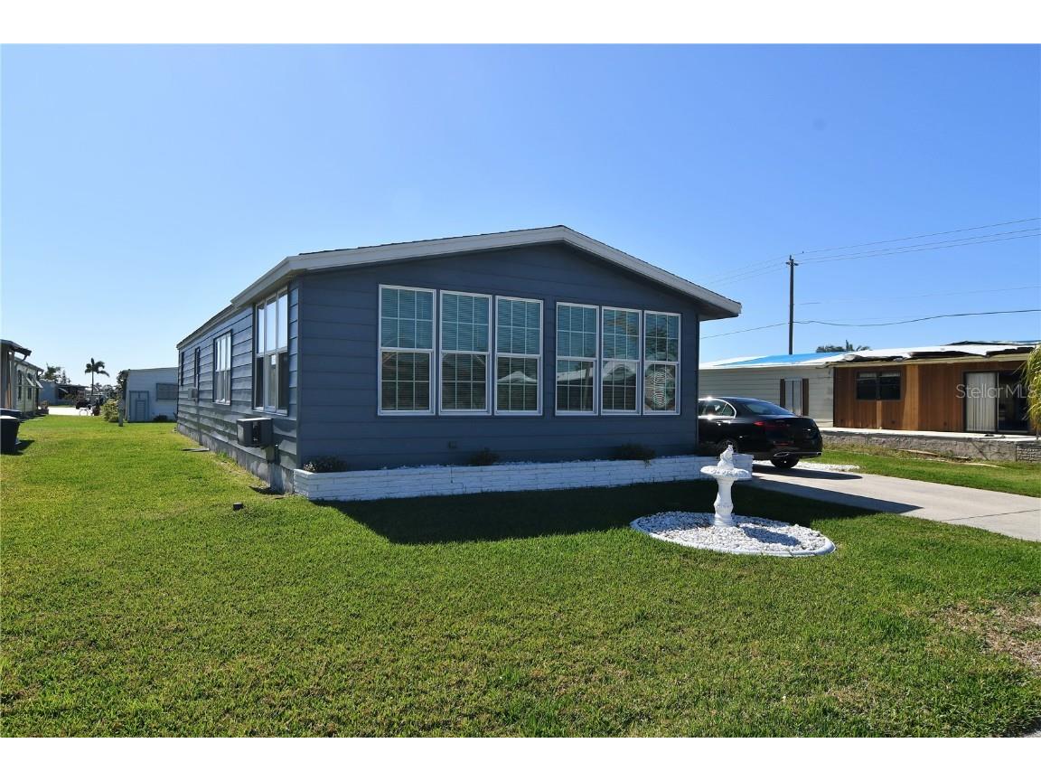 371 Catamaran Court North Port FL 34287 C7470998 image1