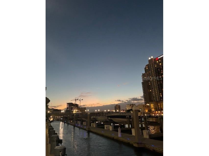371 Channelside Walk Way #17 Tampa FL 33602 TB8463622 image7