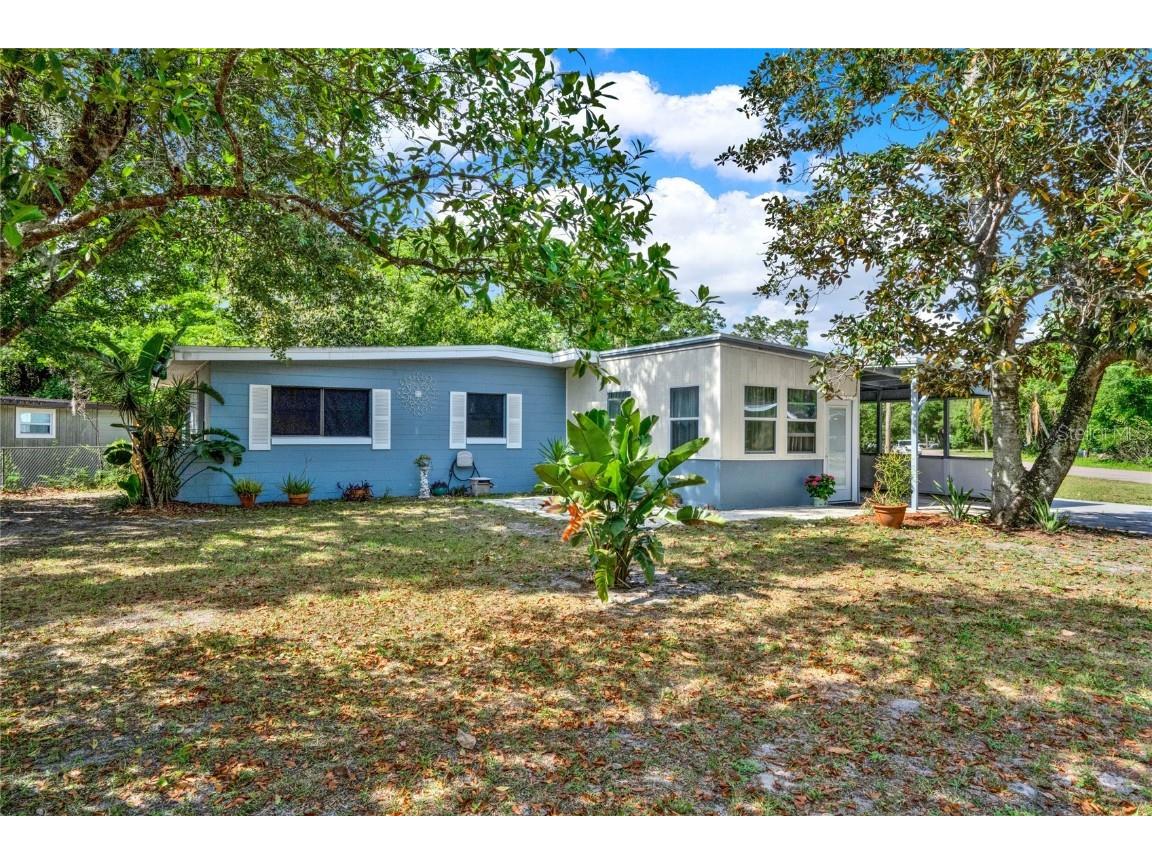 371 E 4th Street Chuluota FL 32766 O6194714 image1