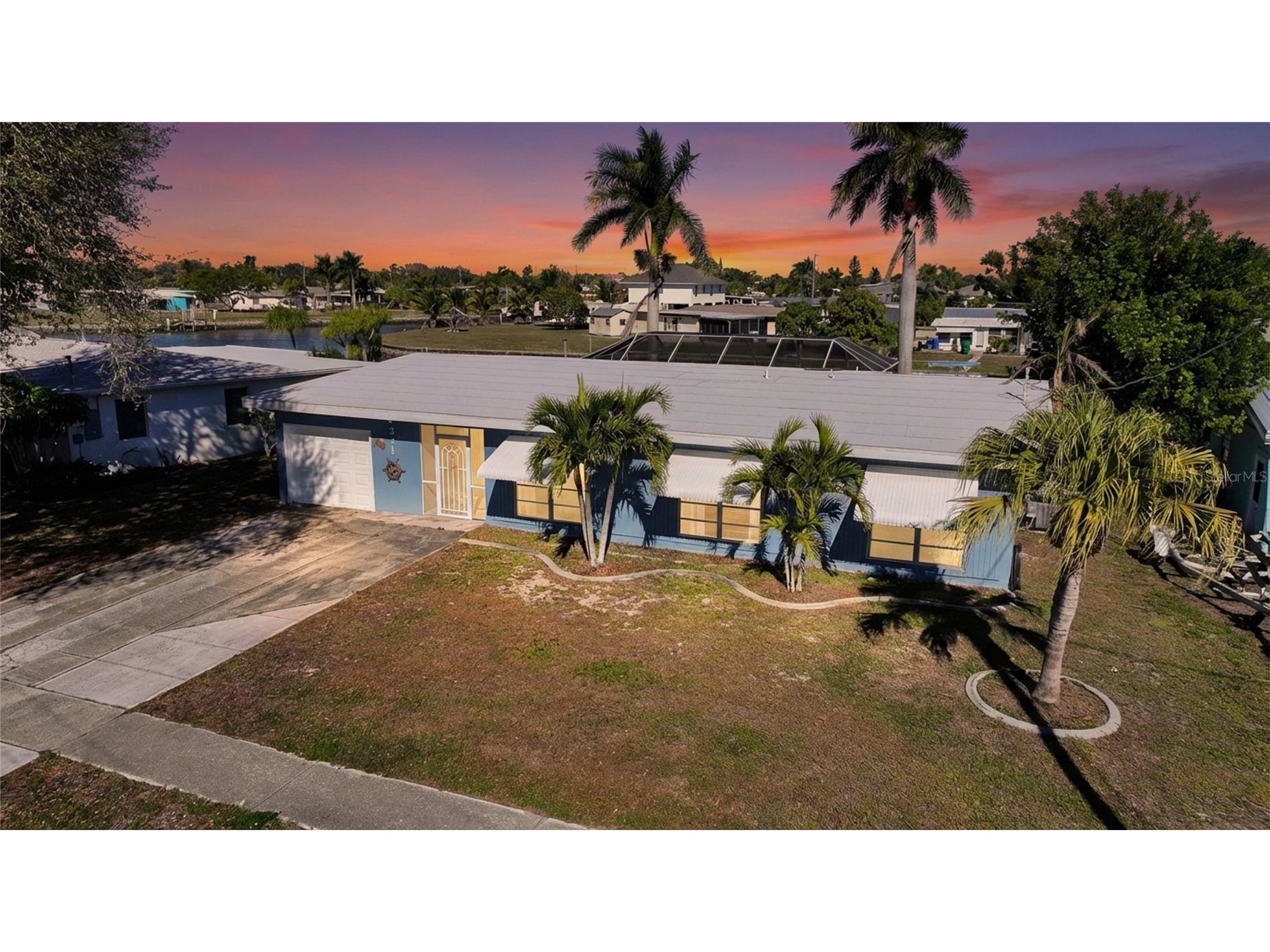 371 Weber Terrace Port Charlotte FL 33952 - MENTAL WATERWAY D6145694 image1