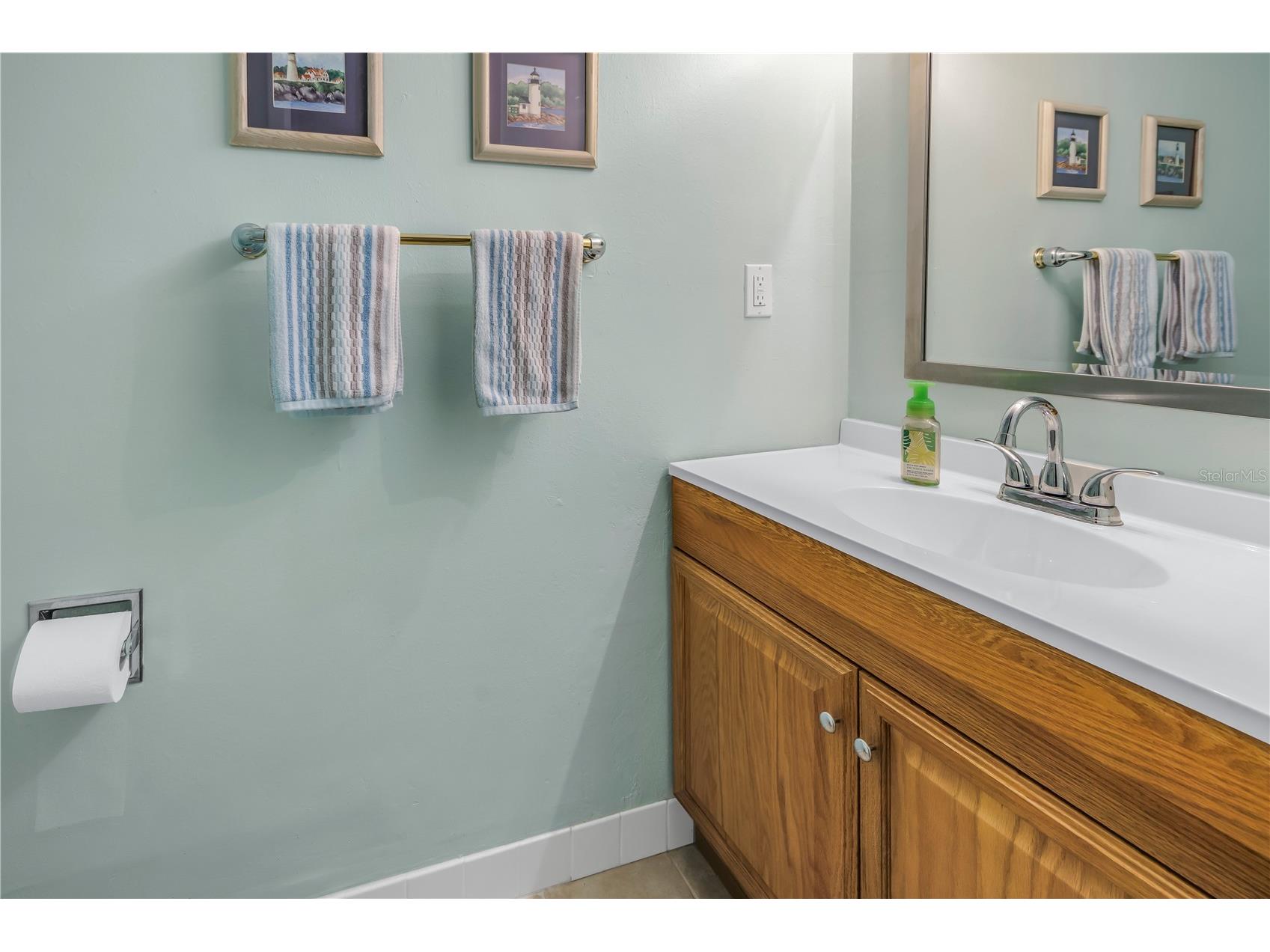 3710 41st Way S #D Saint Petersburg FL 33711 - BOCA CEIGA TB8465769 image22