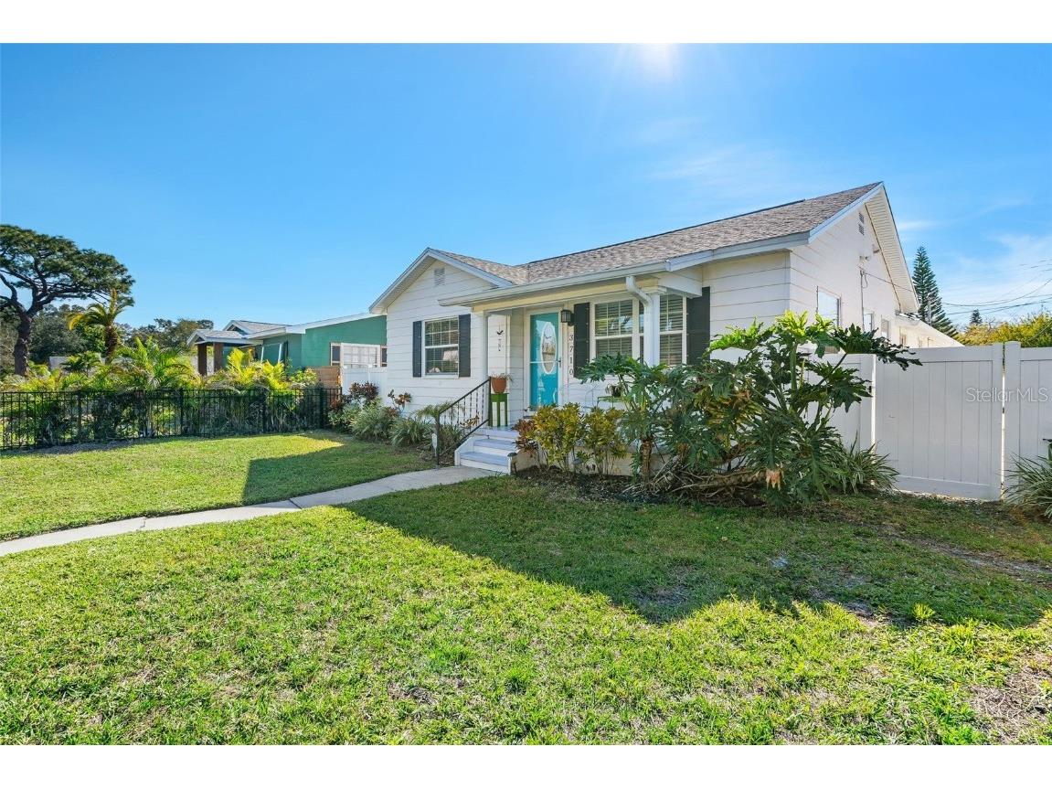 3710 Burlington Avenue N, Saint Petersburg, FL, 33713 MLS U8229626