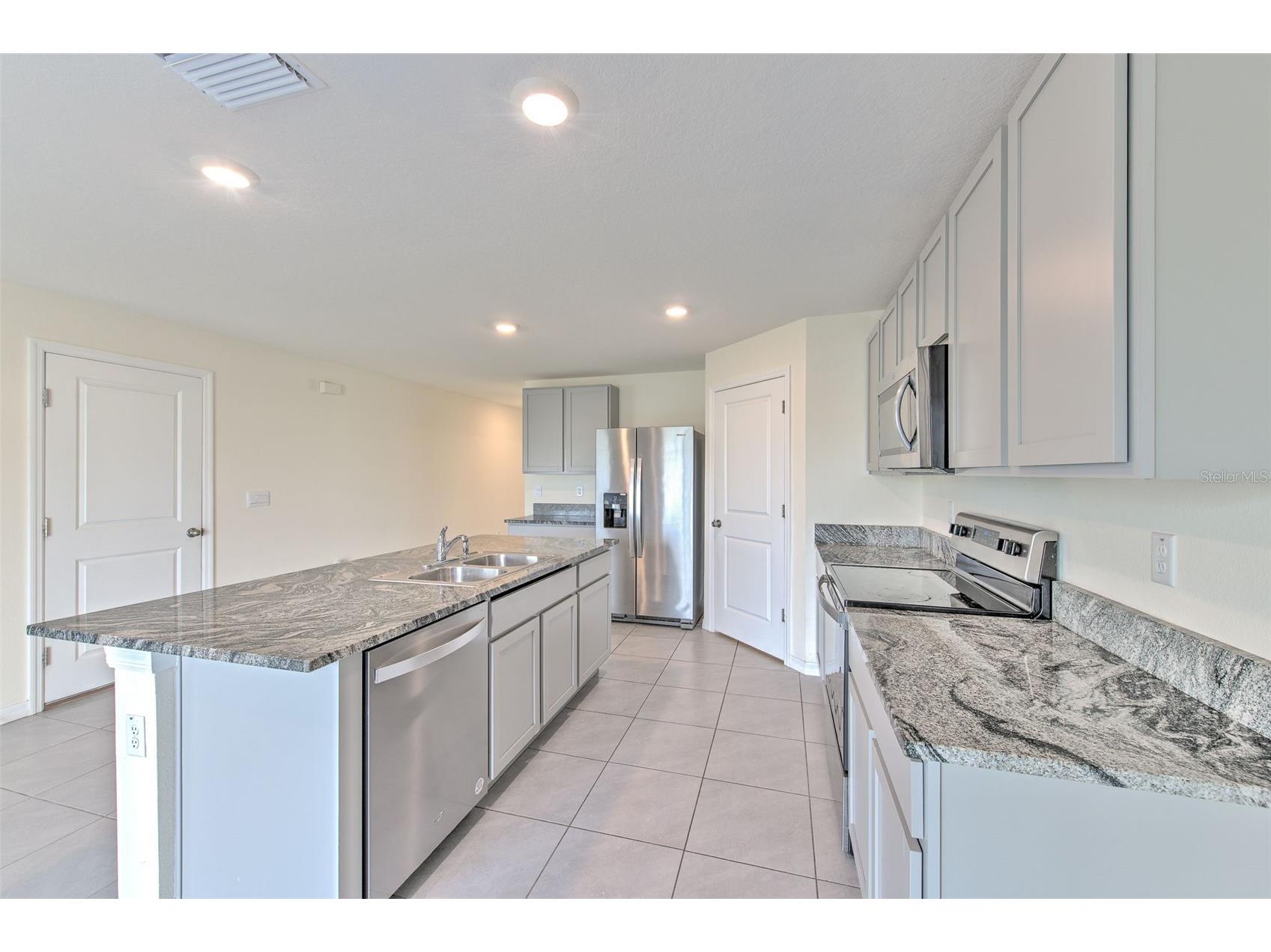 3710 Capri Coast Drive Plant City FL 33565 TB8464336 image30