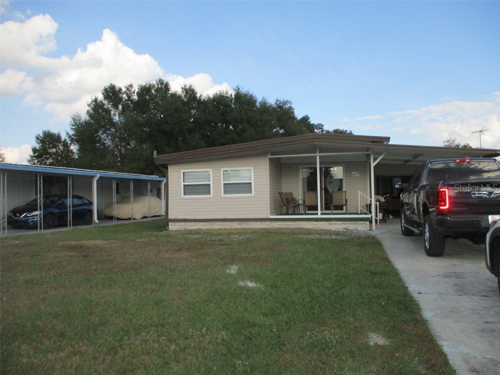 3710 Castle Drive Zephyrhills FL 33540 TB8451232 image1
