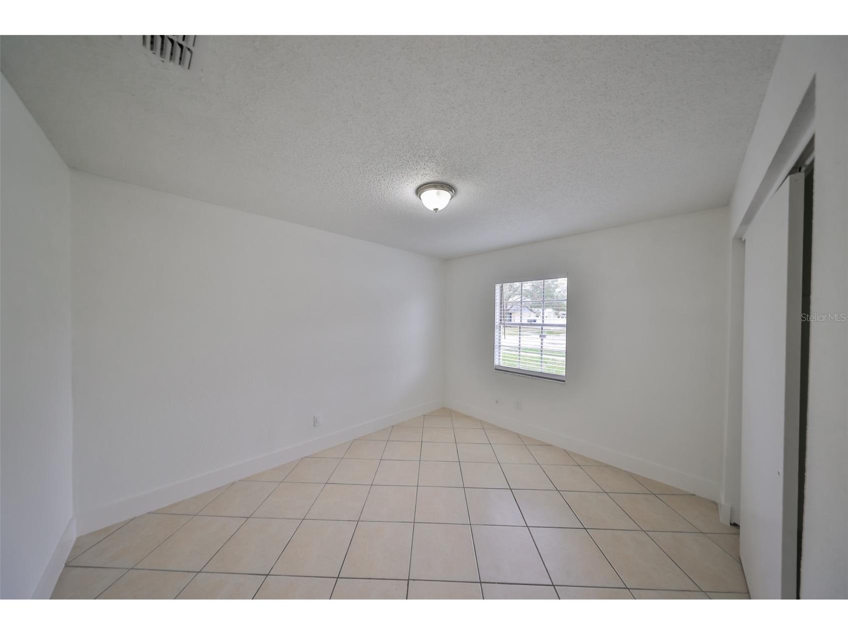 3710 Danny Bryan Boulevard Tampa FL 33619 TB8486126 image14