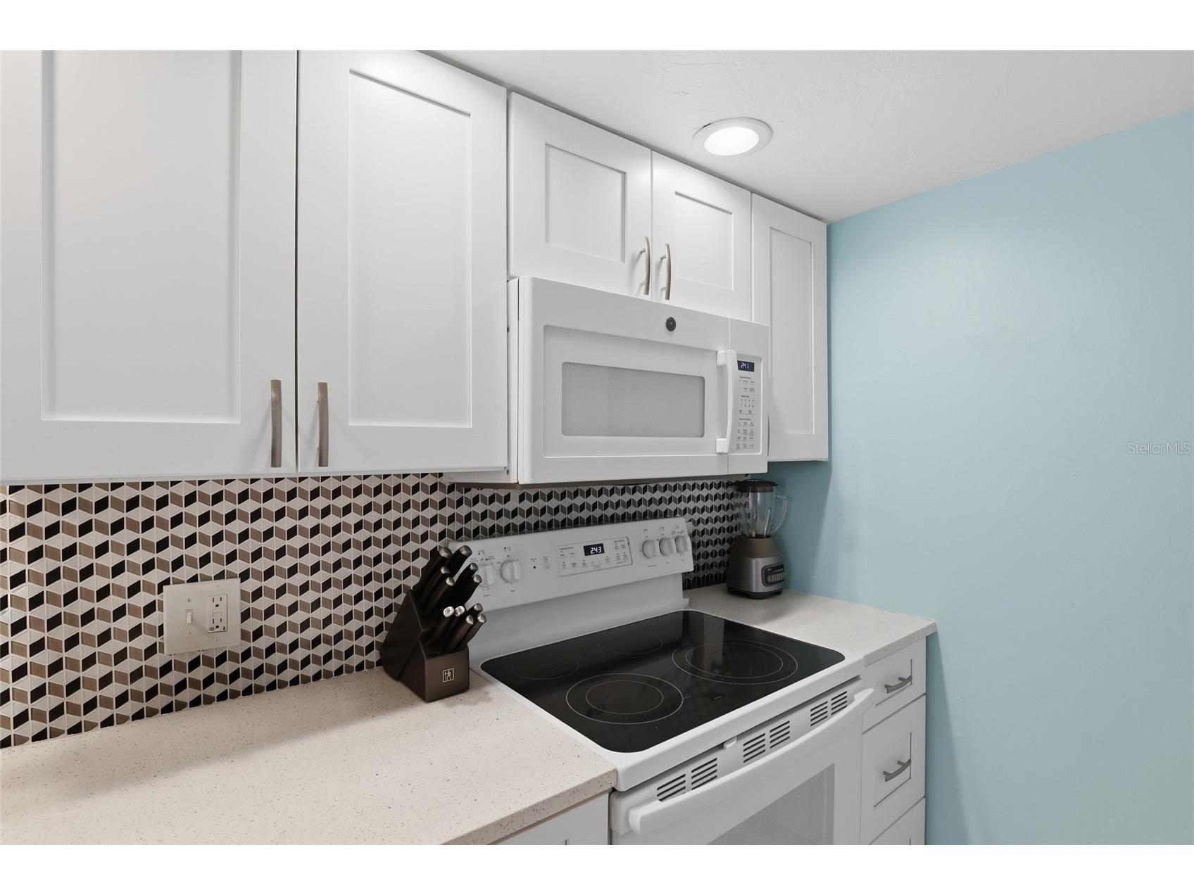 3710 El Poinier Court #511 Sarasota FL 34232 A4691115 image19