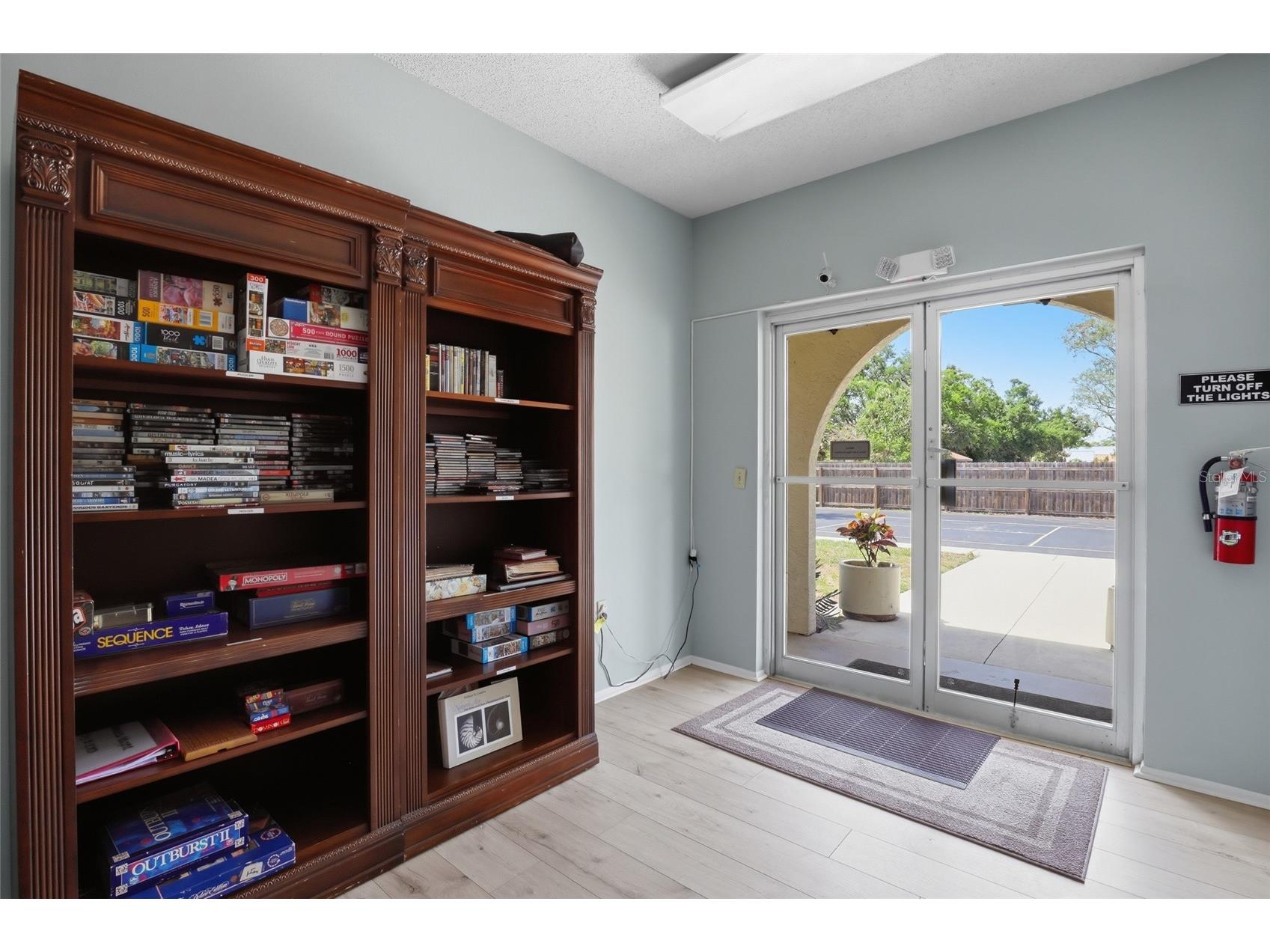 3710 El Poinier Court #511 Sarasota FL 34232 A4691115 image38