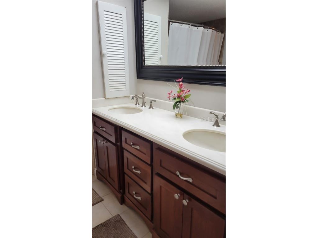 3710 El Poinier Court #512 Sarasota FL 34232 A4662053 image15