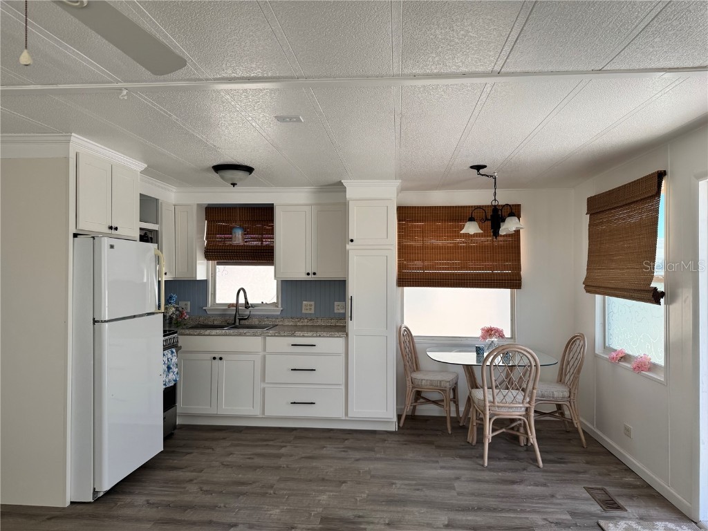 3710 Gulf Of Mexico Drive #A20 Longboat Key FL 34228 TB8439380 image6