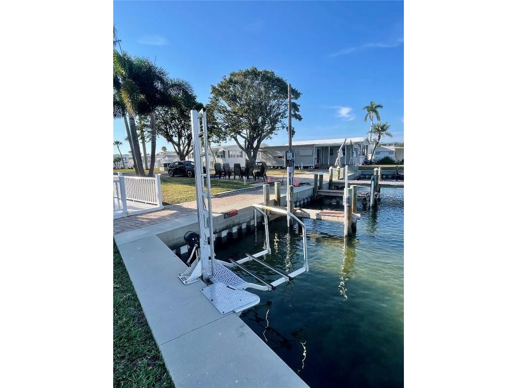 3710 Gulf Of Mexico Drive #D11 Longboat Key FL 34228 A4674837 image13