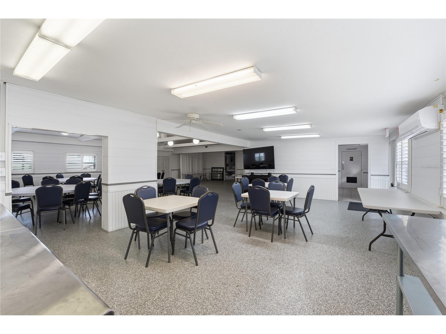 3710 Gulf Of Mexico Drive #F2 Longboat Key FL 34228 A4681154 image25