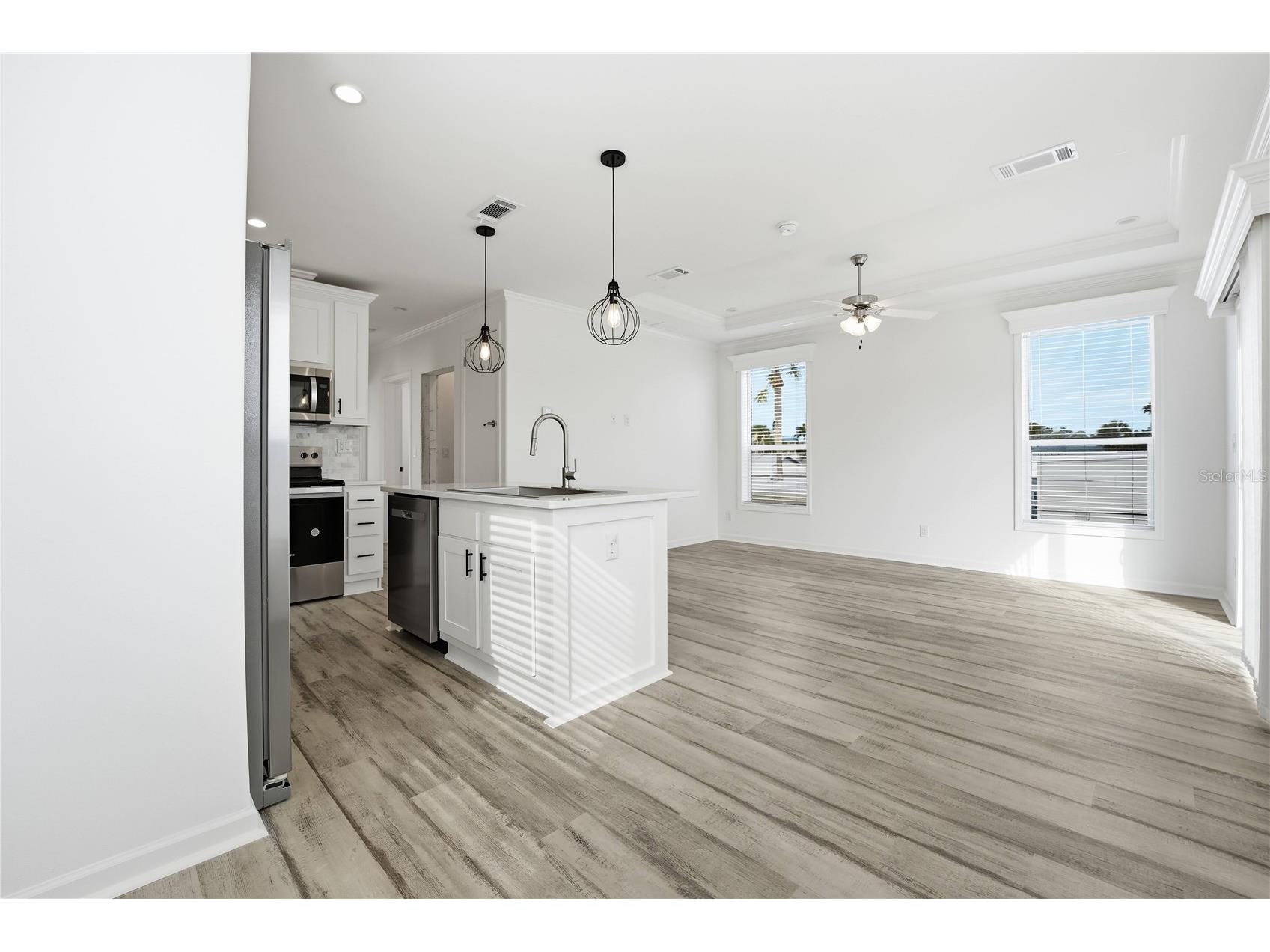 3710 Gulf Of Mexico Drive #F2 Longboat Key FL 34228 A4681154 image5