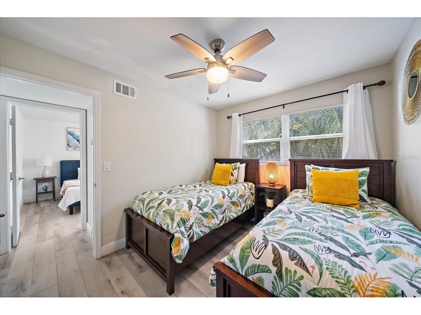 3710 Iroquois Avenue Sarasota FL 34234 A4679926 image18