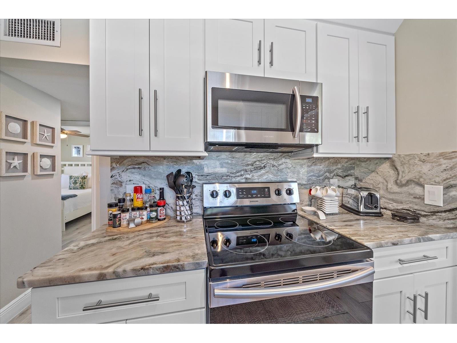 3710 Iroquois Avenue Sarasota FL 34234 A4679926 image31