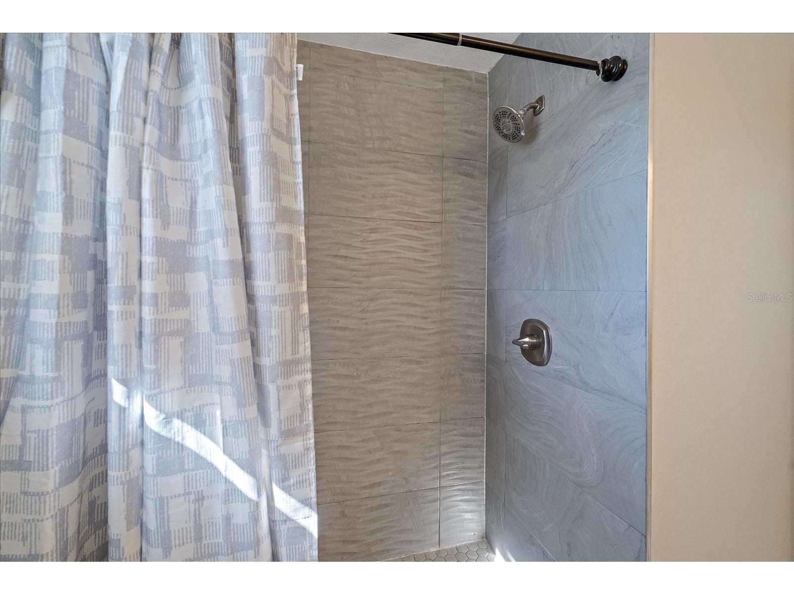 3710 Iroquois Avenue Sarasota FL 34234 A4679926 image37