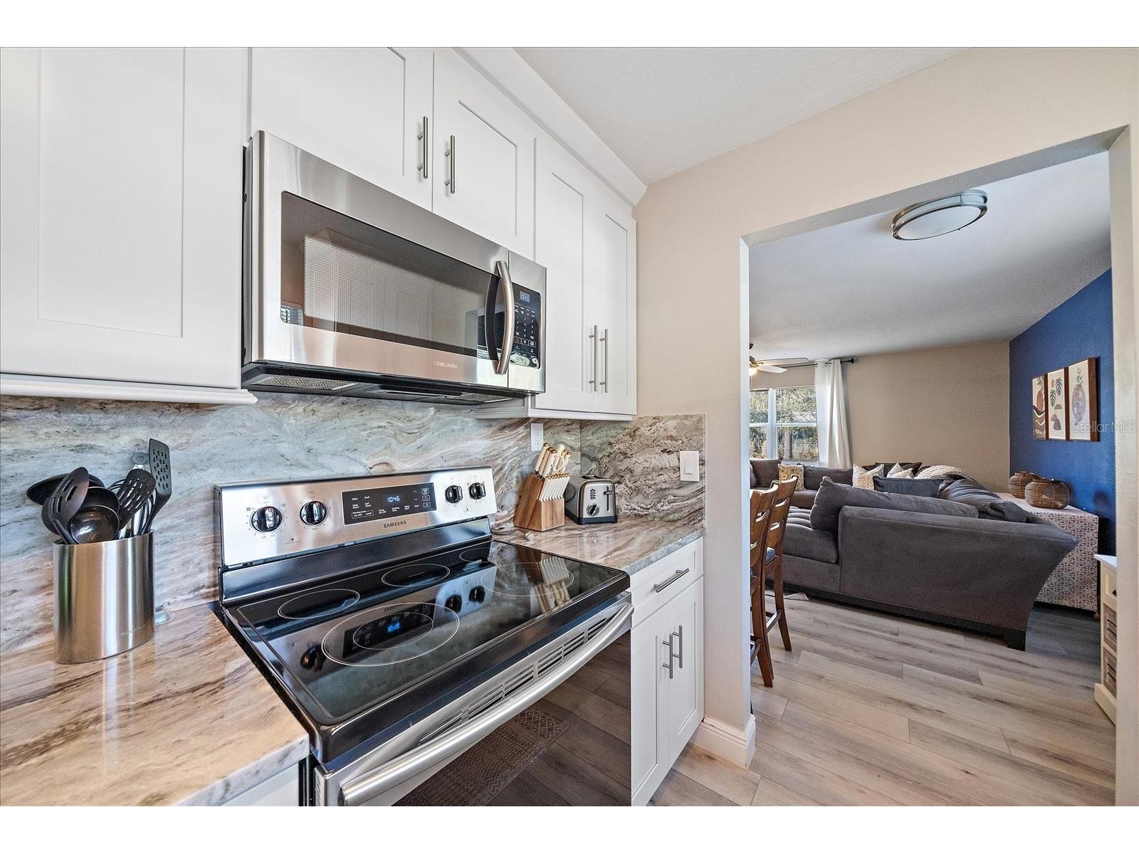 3710 Iroquois Avenue Sarasota FL 34234 A4679926 image8