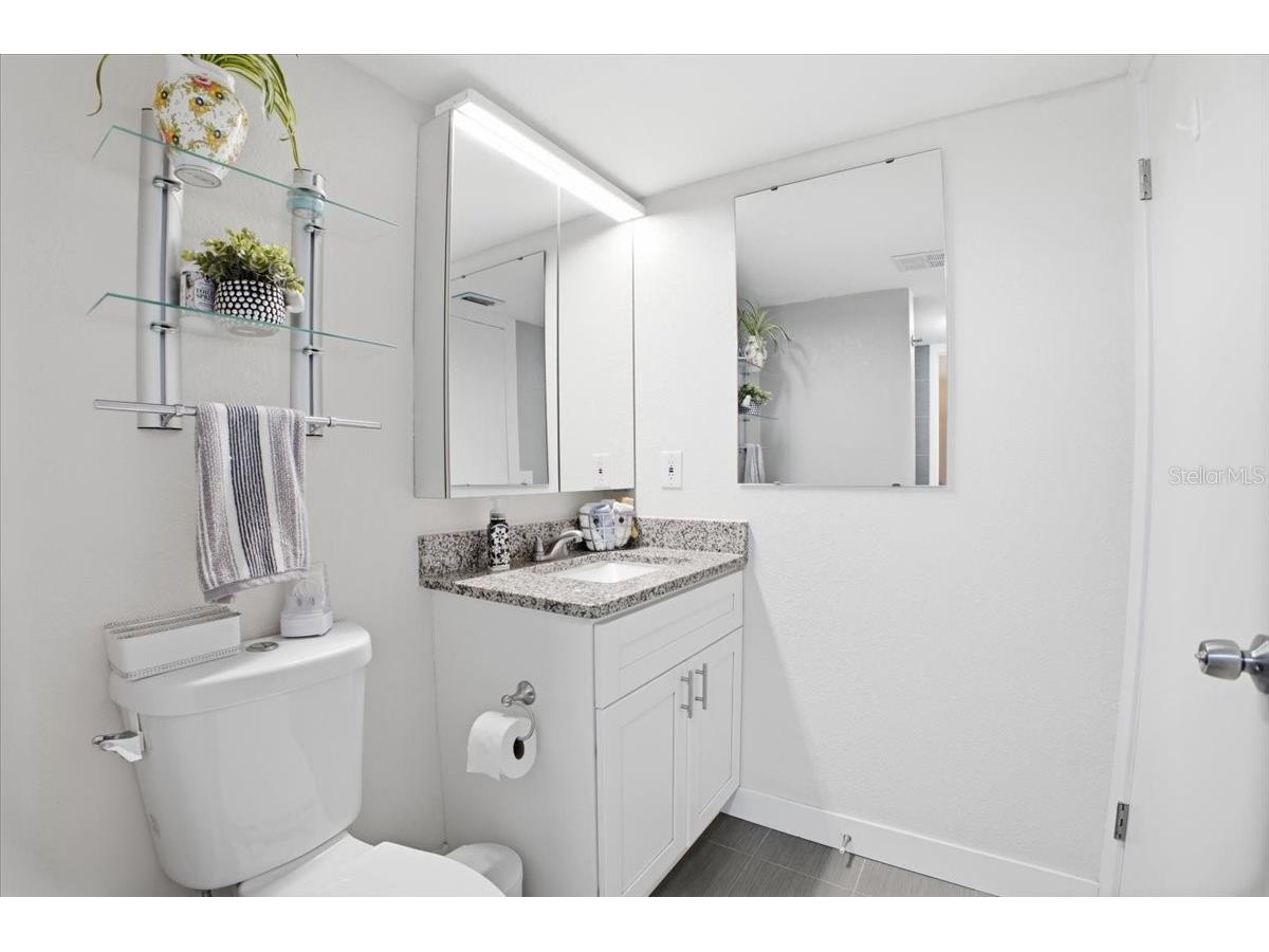 3710 Lake Bayshore Drive #K416 Bradenton FL 34205 W7883123 image20