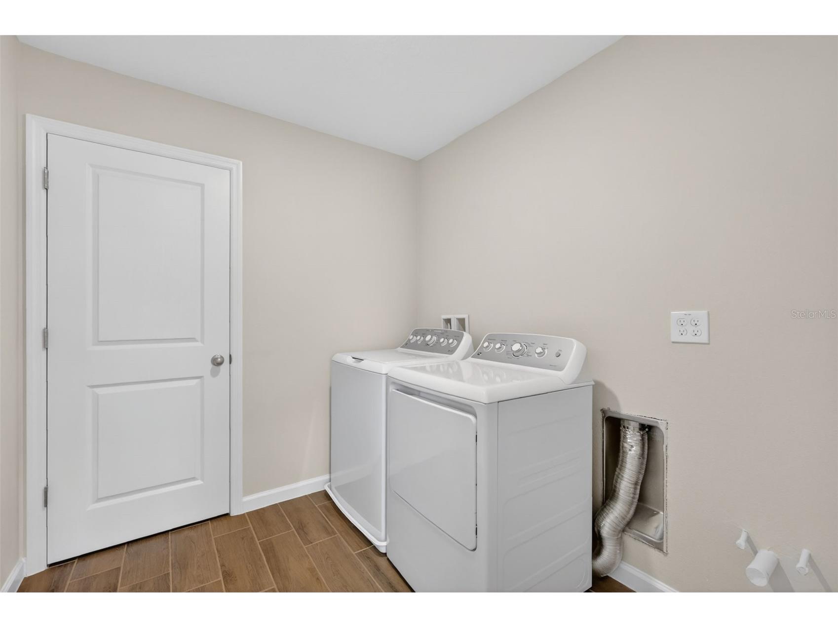 3710 Malad Way Tavares FL 32778 G5112205 image27