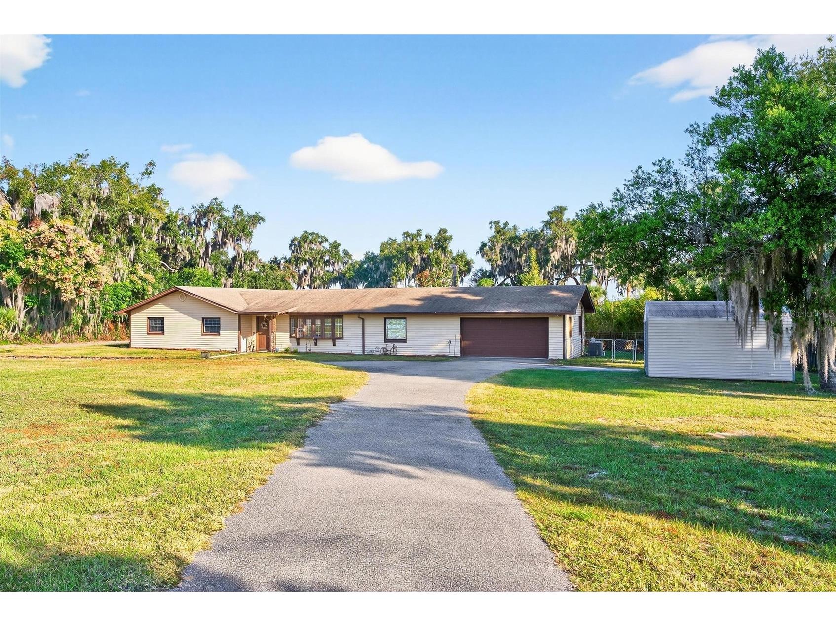 37104 County Road 452 Grand Island FL 32735 G5104531 image2