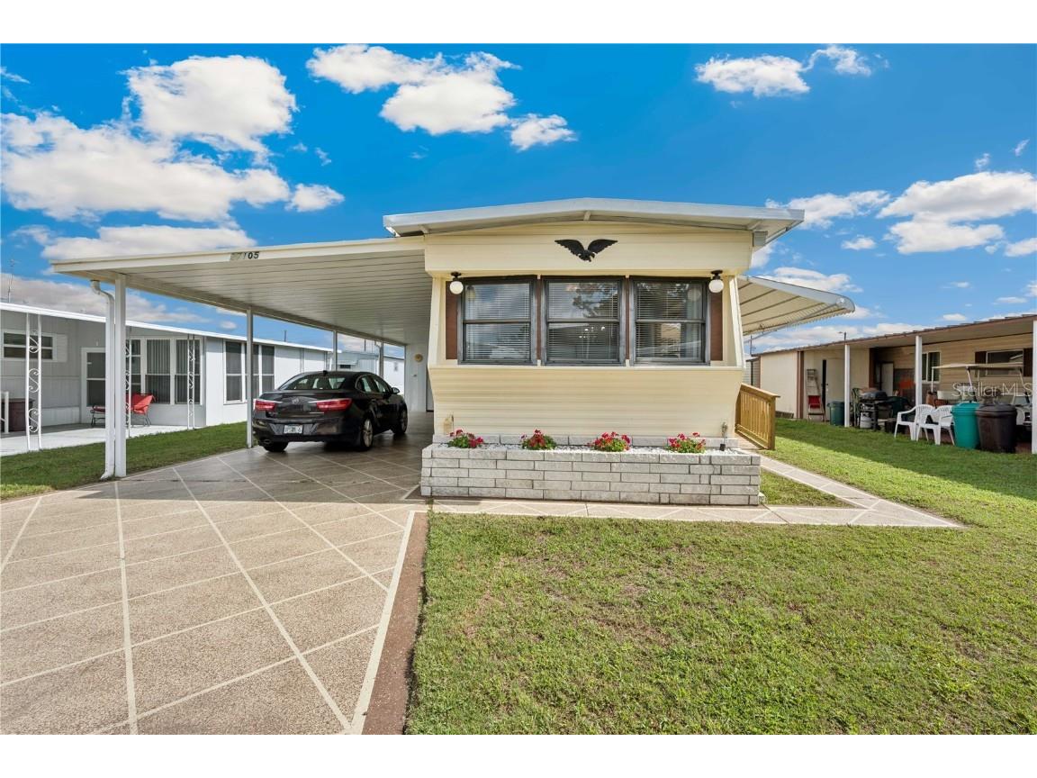 37105 Lois Avenue Zephyrhills FL 33542 TB8387987 image1