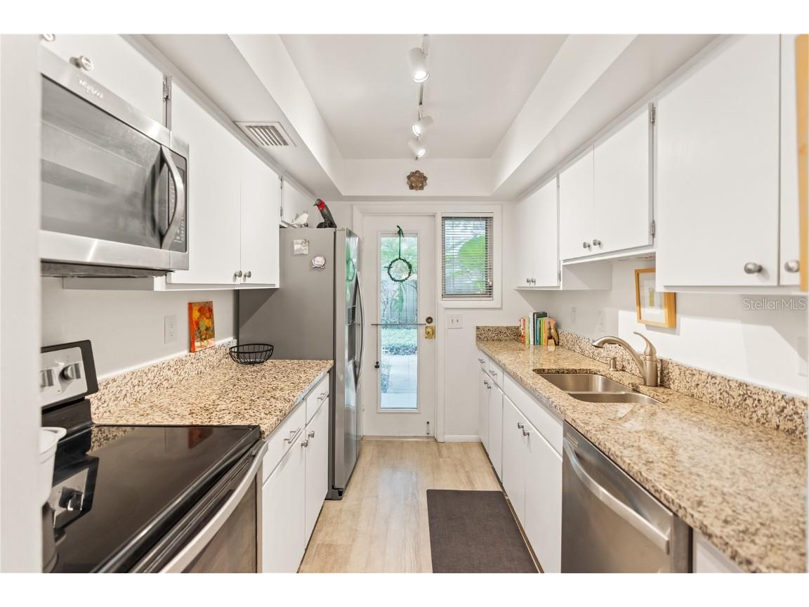 3711 Almeria Avenue #3N Sarasota FL 34239 A4674172 image16