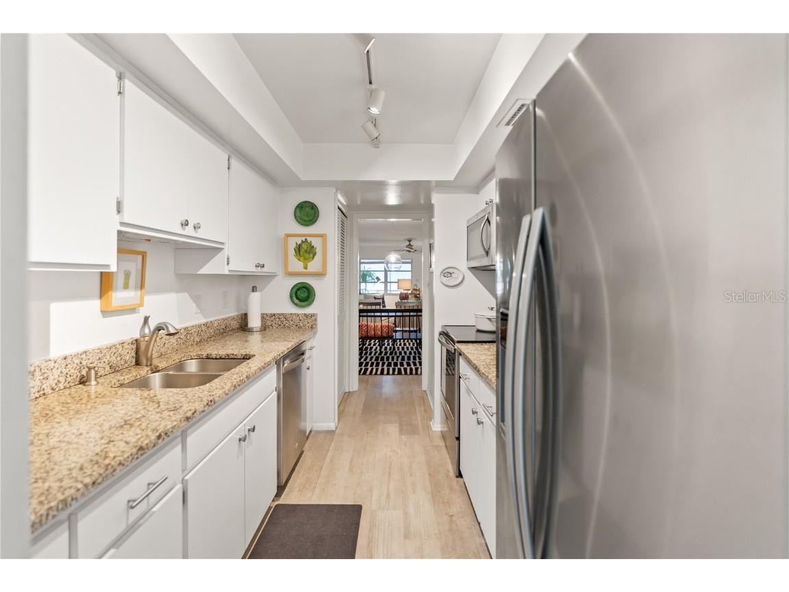 3711 Almeria Avenue #3N Sarasota FL 34239 A4674172 image18