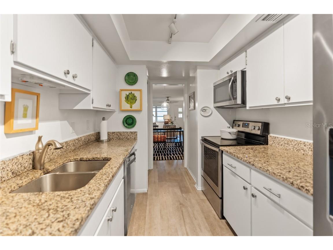 3711 Almeria Avenue #3N Sarasota FL 34239 A4674172 image20