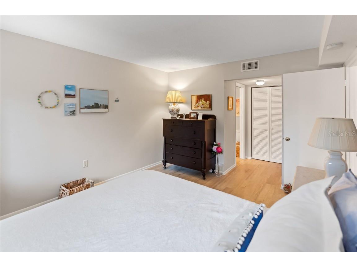 3711 Almeria Avenue #3N Sarasota FL 34239 A4674172 image24