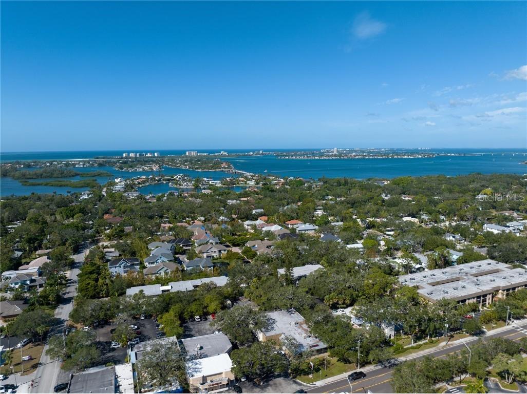 3711 Almeria Avenue #3N Sarasota FL 34239 A4674172 image37