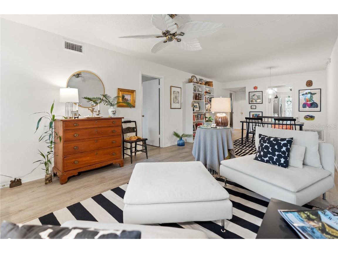 3711 Almeria Avenue #3N Sarasota FL 34239 A4674172 image8