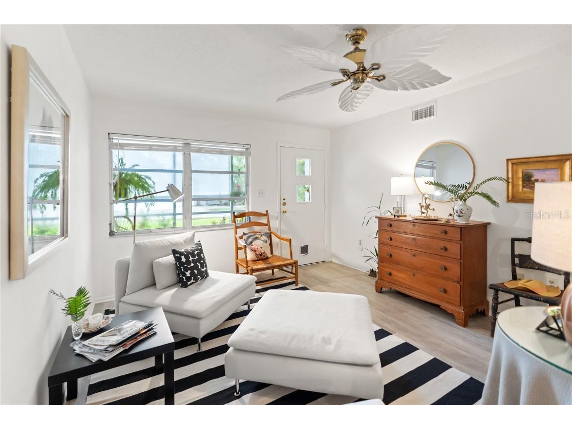 3711 Almeria Avenue #3N Sarasota FL 34239 A4674172 image9