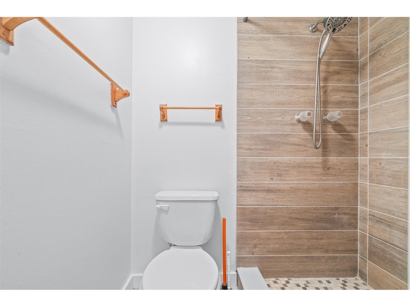 3711 Elmwood Drive Holiday FL 34691 TB8463595 image32