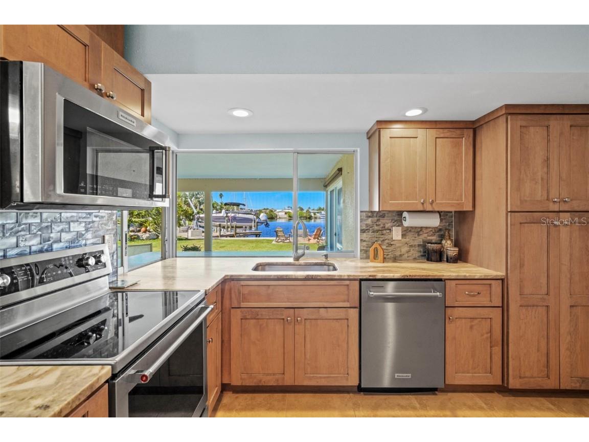 3711 Floramar Terrace New Port Richey FL 34652 - GULF TB8448063 image13