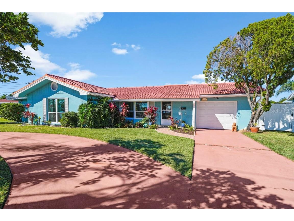 3711 Floramar Terrace New Port Richey FL 34652 - GULF TB8448063 image2