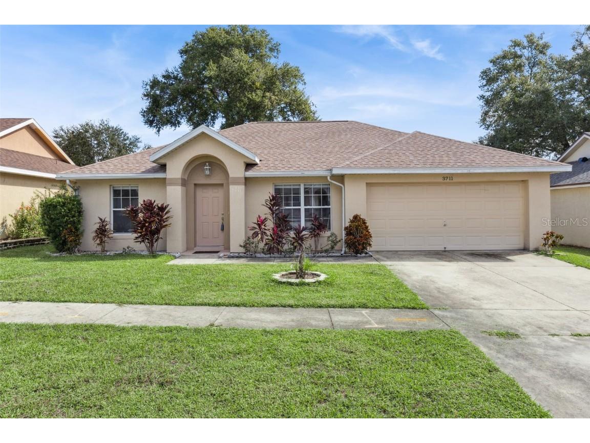 3711 Meadow Green Drive Tavares FL 32778 G5103632 image1