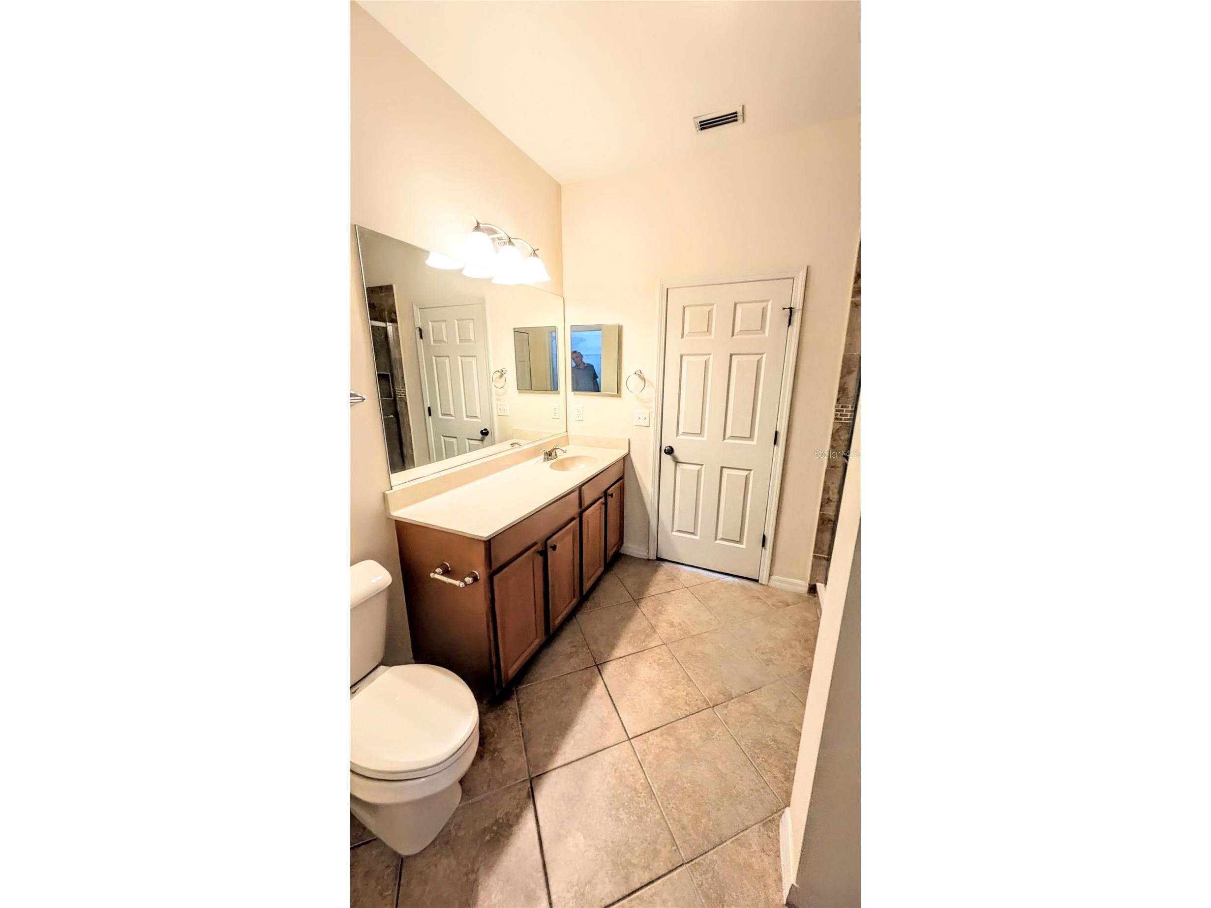 3711 Parkridge Circle #6-201 Sarasota FL 34243 A4692355 image15