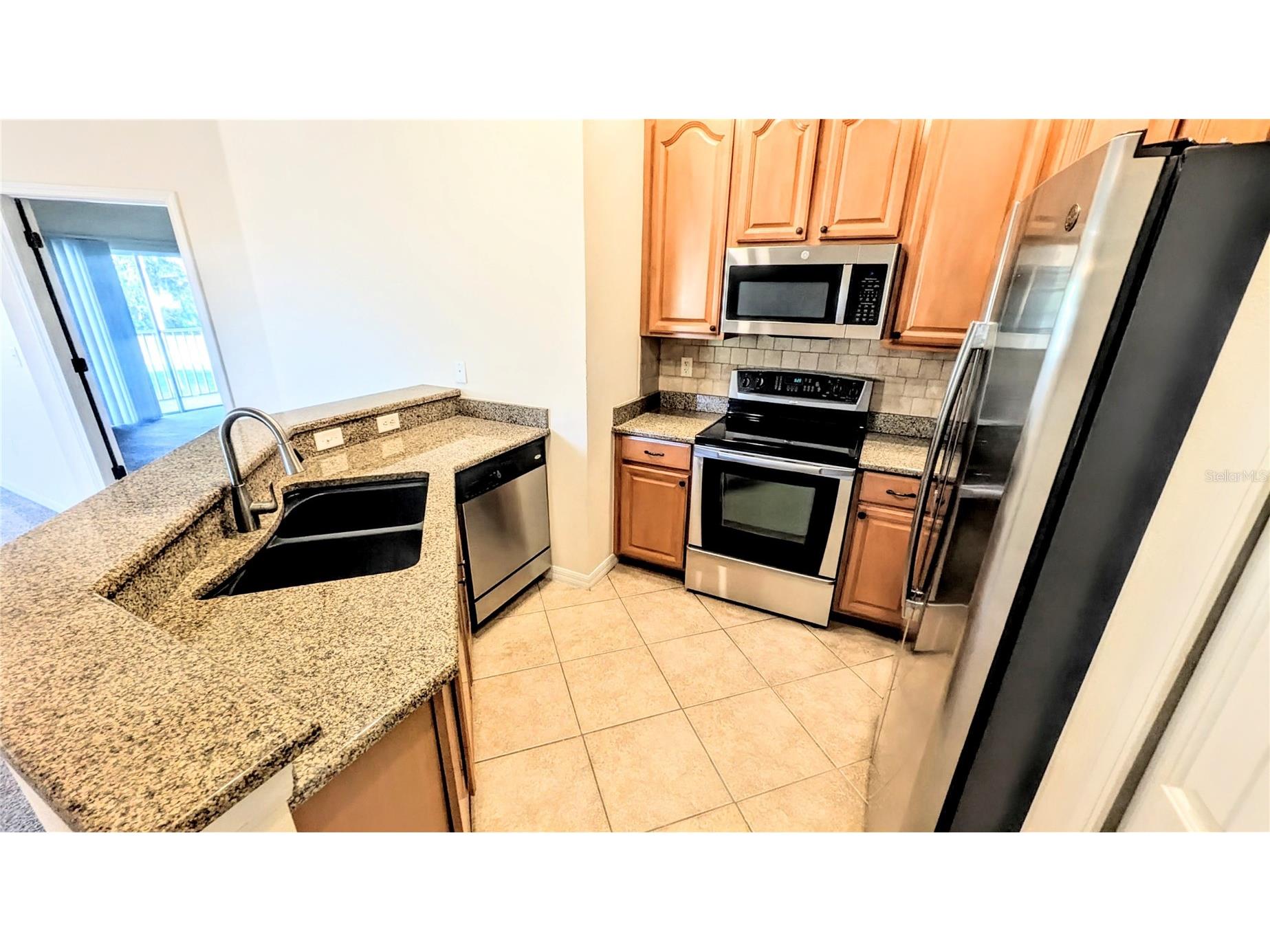 3711 Parkridge Circle #6-201 Sarasota FL 34243 A4692355 image8
