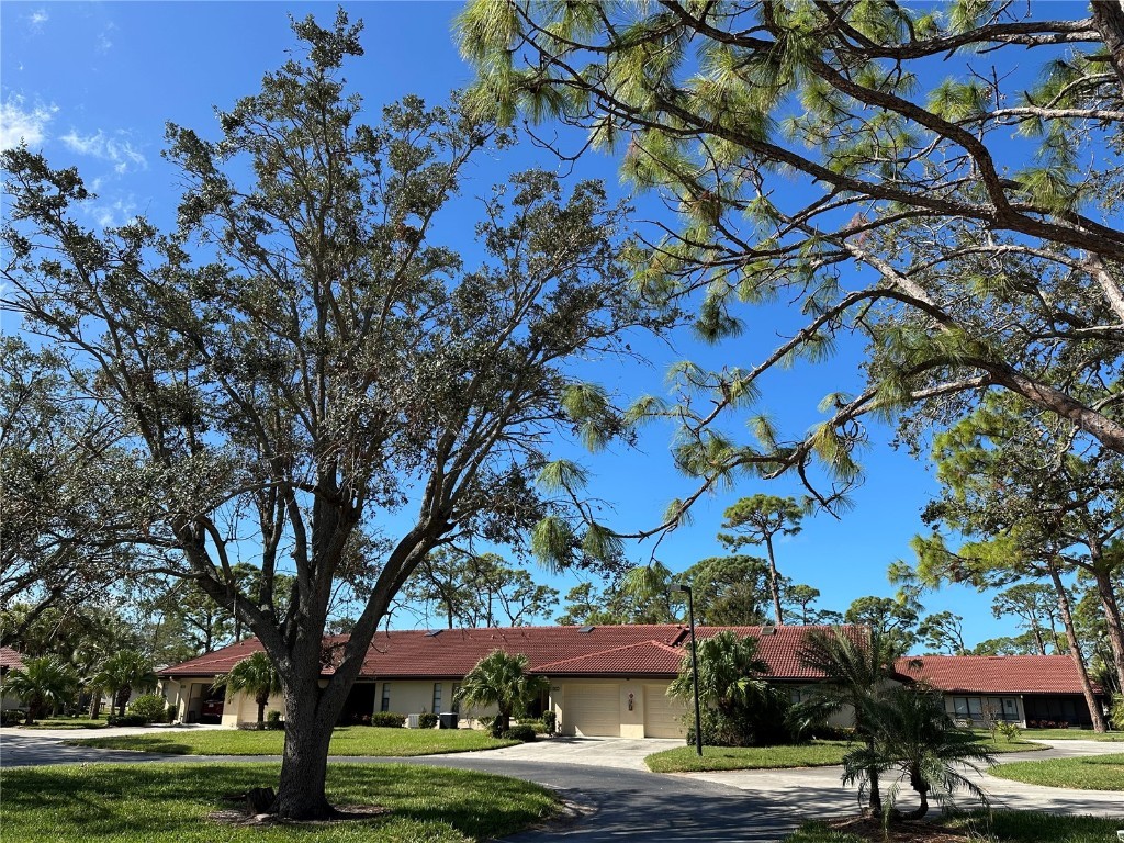 3711 Pinecone Court #168 Sarasota FL 34238 A4628229 image1