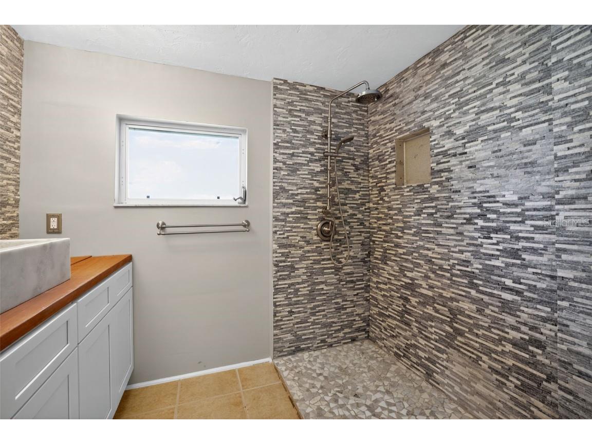 3711 Pinellas Avenue Safety Harbor FL 34695 O6356356 image33