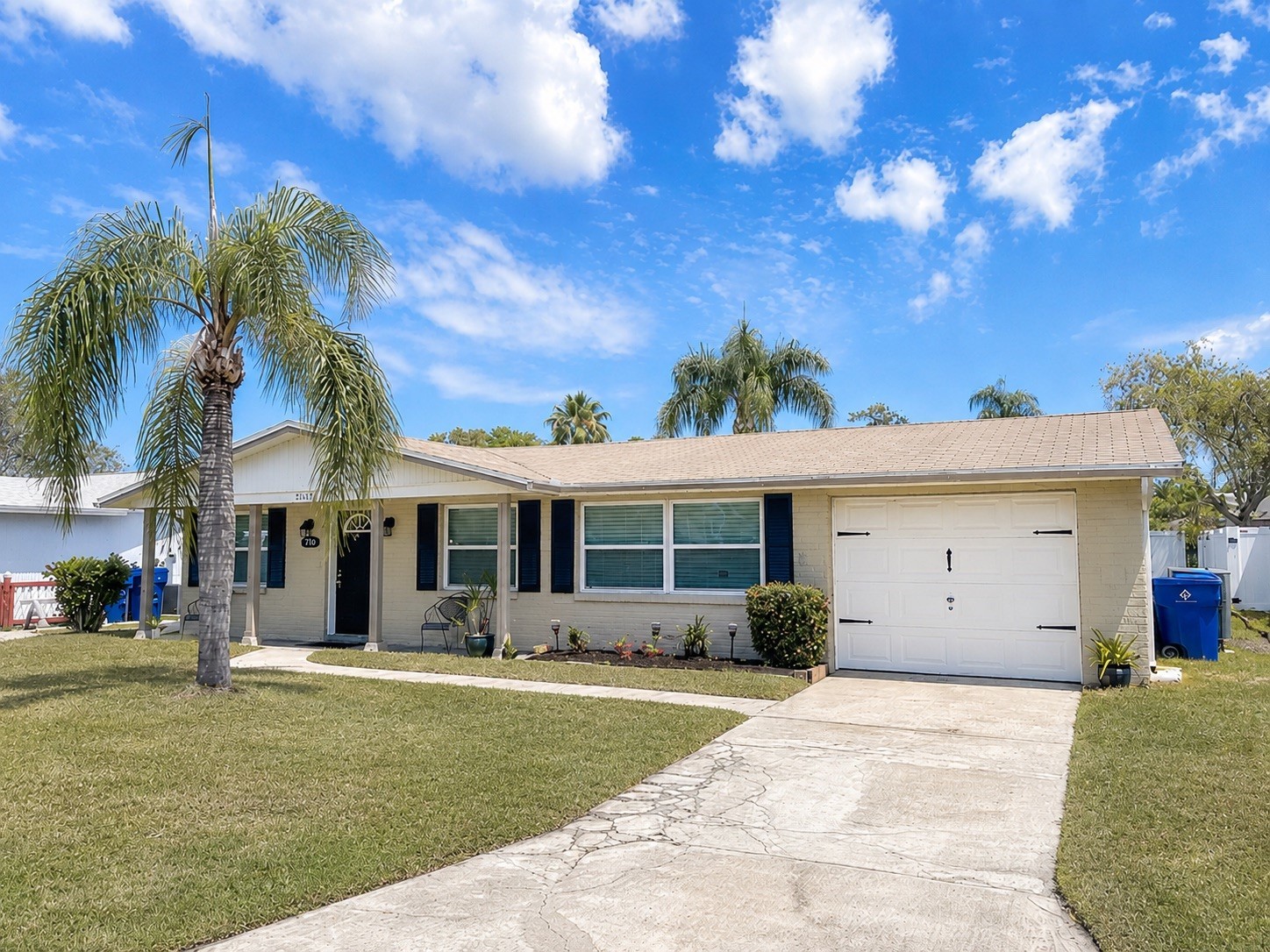 3711 Redwood Drive Holiday FL 34691 TB8514053 image1