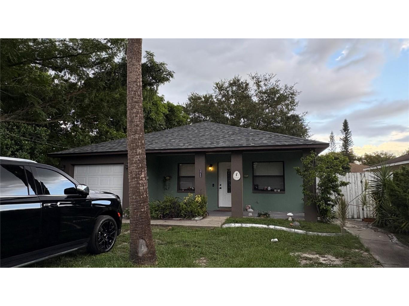 3711 Temple Street Tampa FL 33619 TB8408882 image1