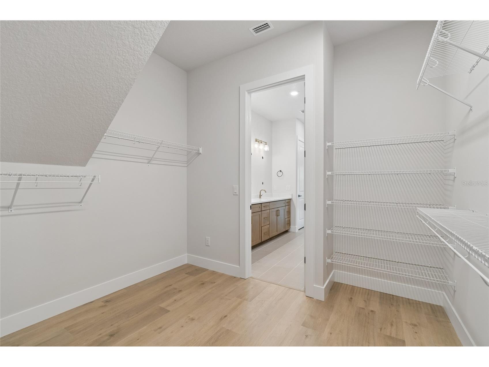 3711 W De Leon Street Tampa FL 33609 TB8457311 image29