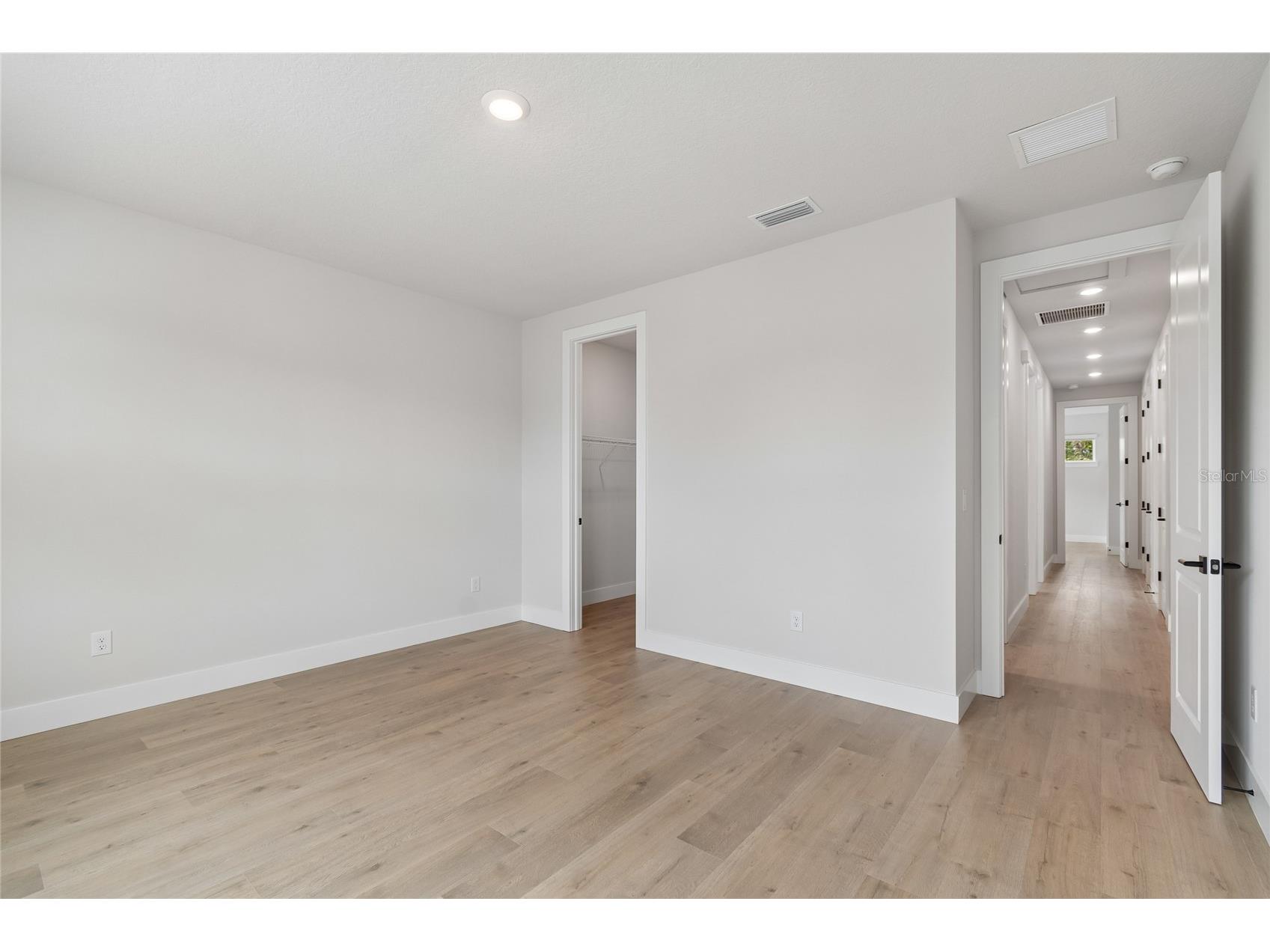 3711 W De Leon Street Tampa FL 33609 TB8457311 image32