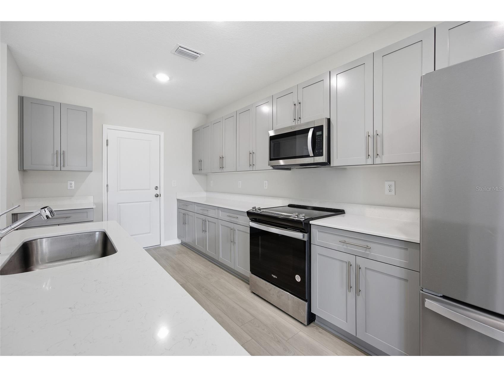 37114 Sagemoor Drive Zephyrhills FL 33541 OM725994 image21