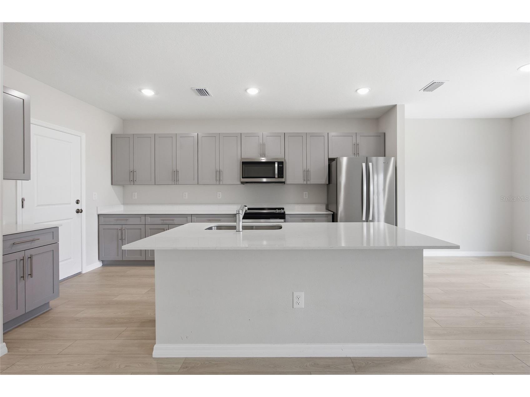 37114 Sagemoor Drive Zephyrhills FL 33541 OM725994 image5