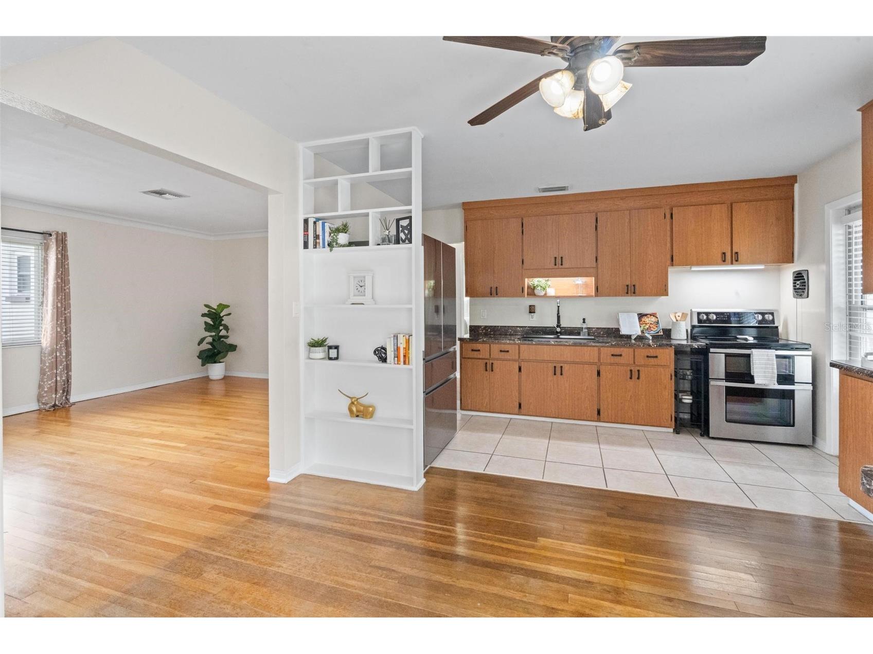 3712 30th Avenue N Saint Petersburg FL 33713 TB8518718 image4