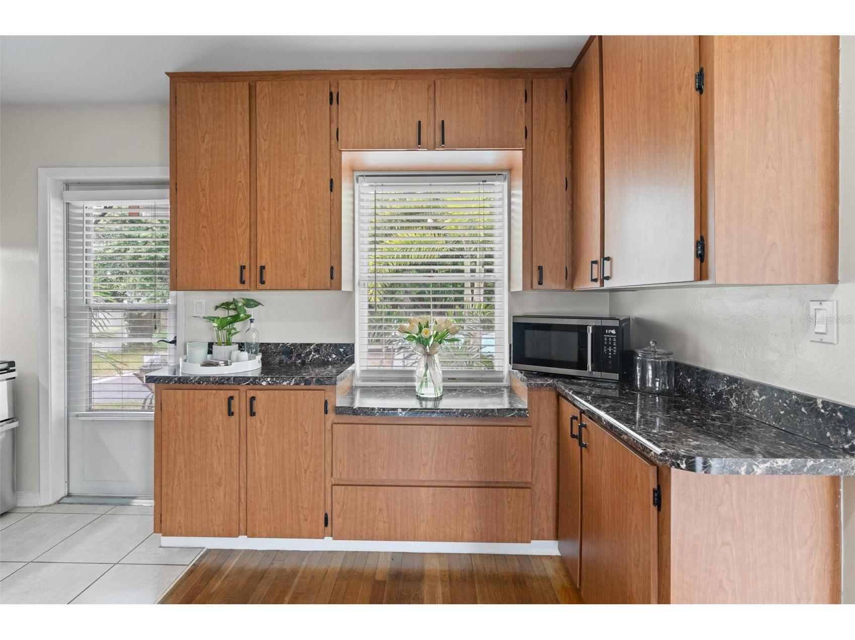 3712 30th Avenue N Saint Petersburg FL 33713 TB8518718 image5