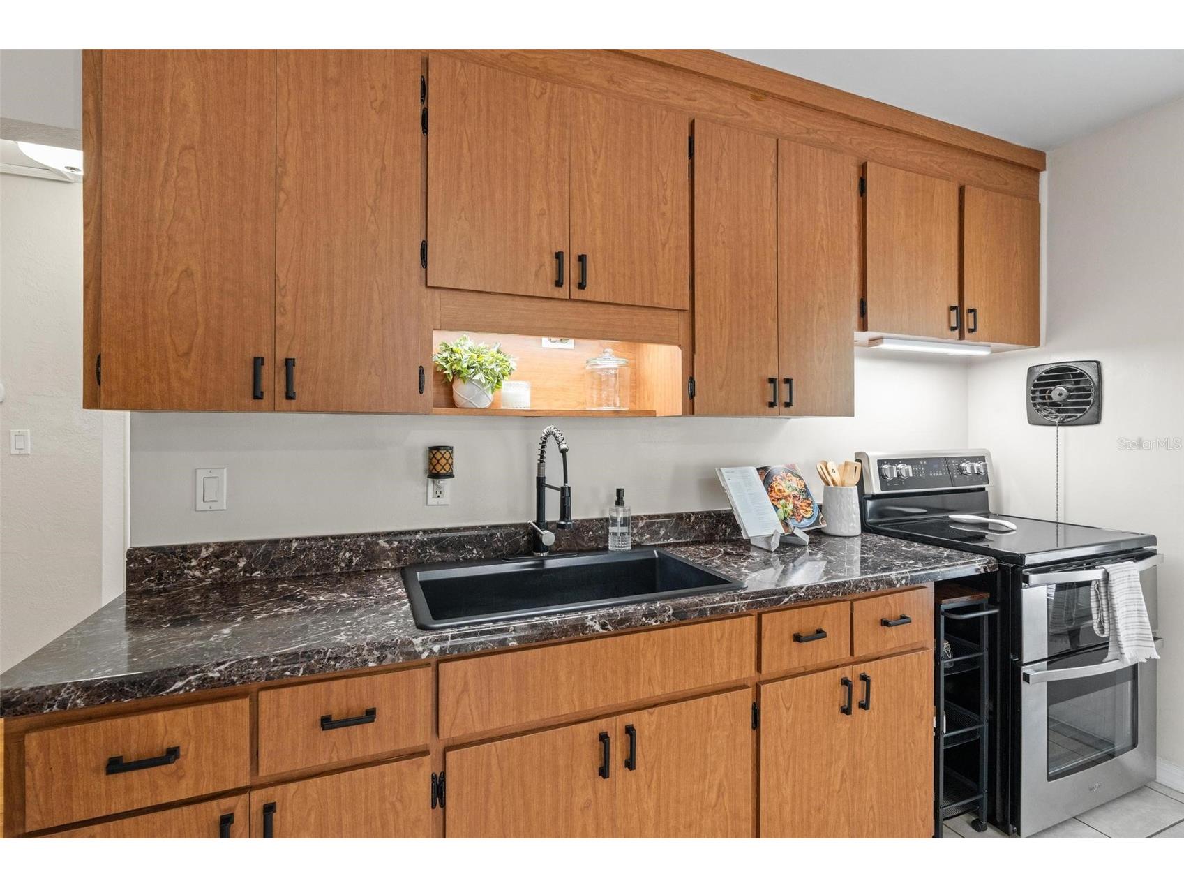 3712 30th Avenue N Saint Petersburg FL 33713 TB8518718 image6