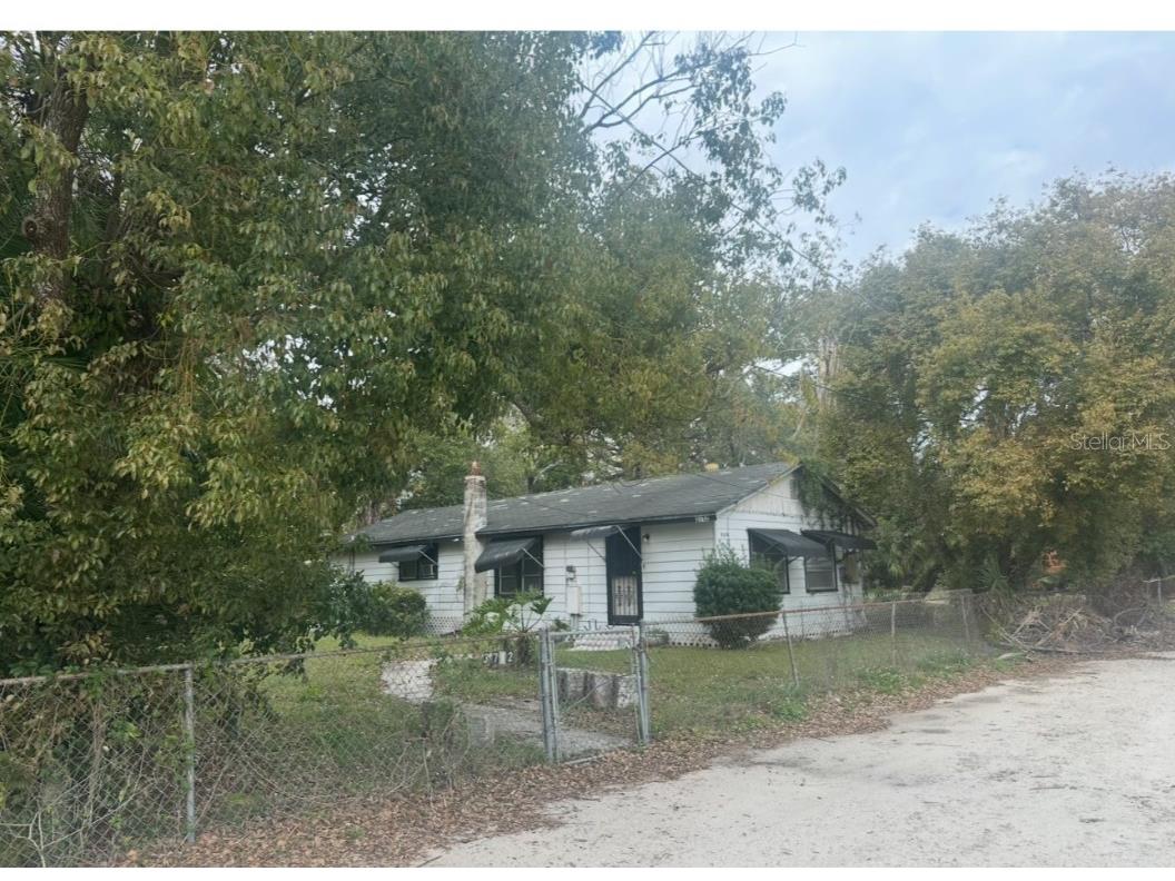 3712 E Osborne Avenue Tampa FL 33610 TB8371333 image1